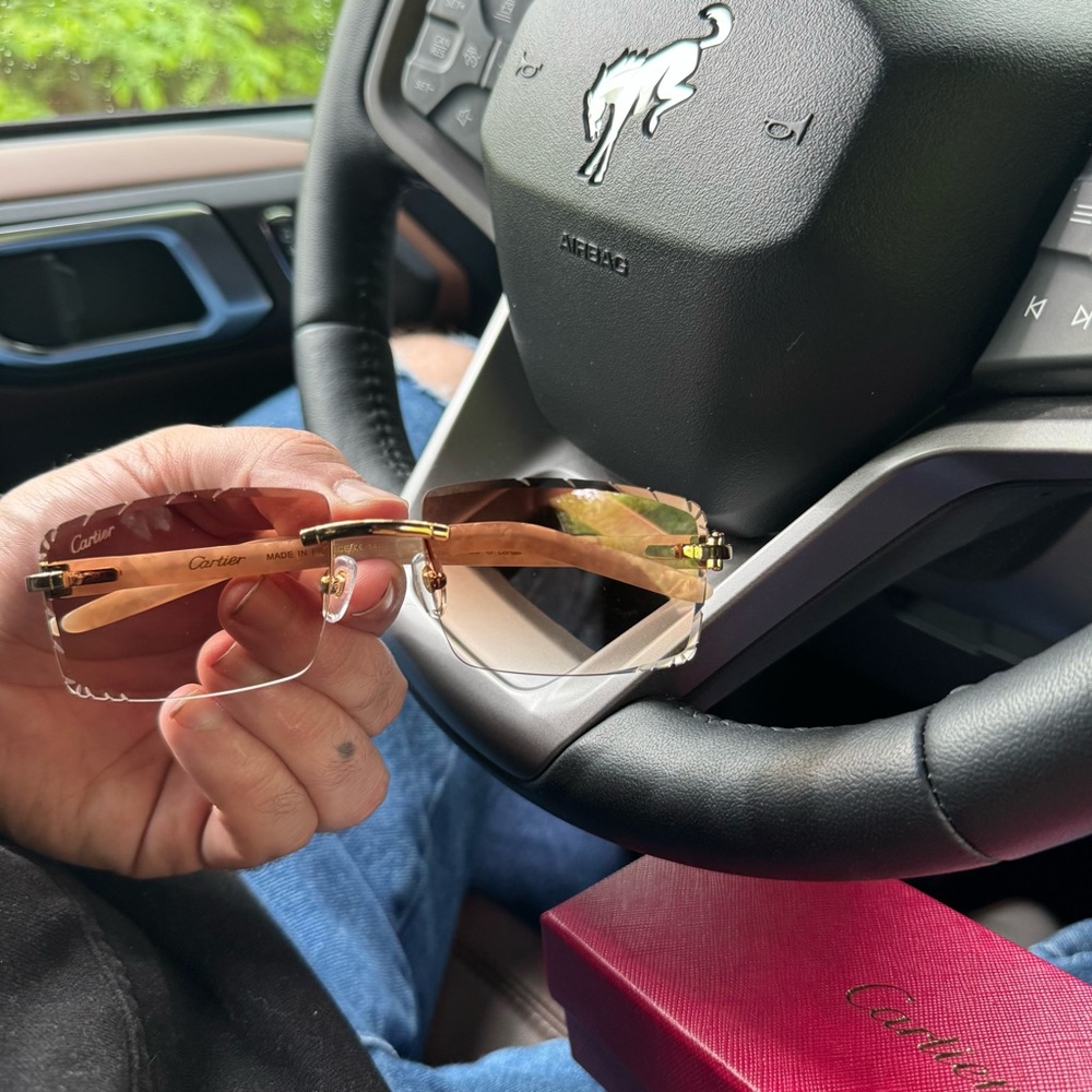 Men’s Cartier Sunglasses - Picture 3 of 5